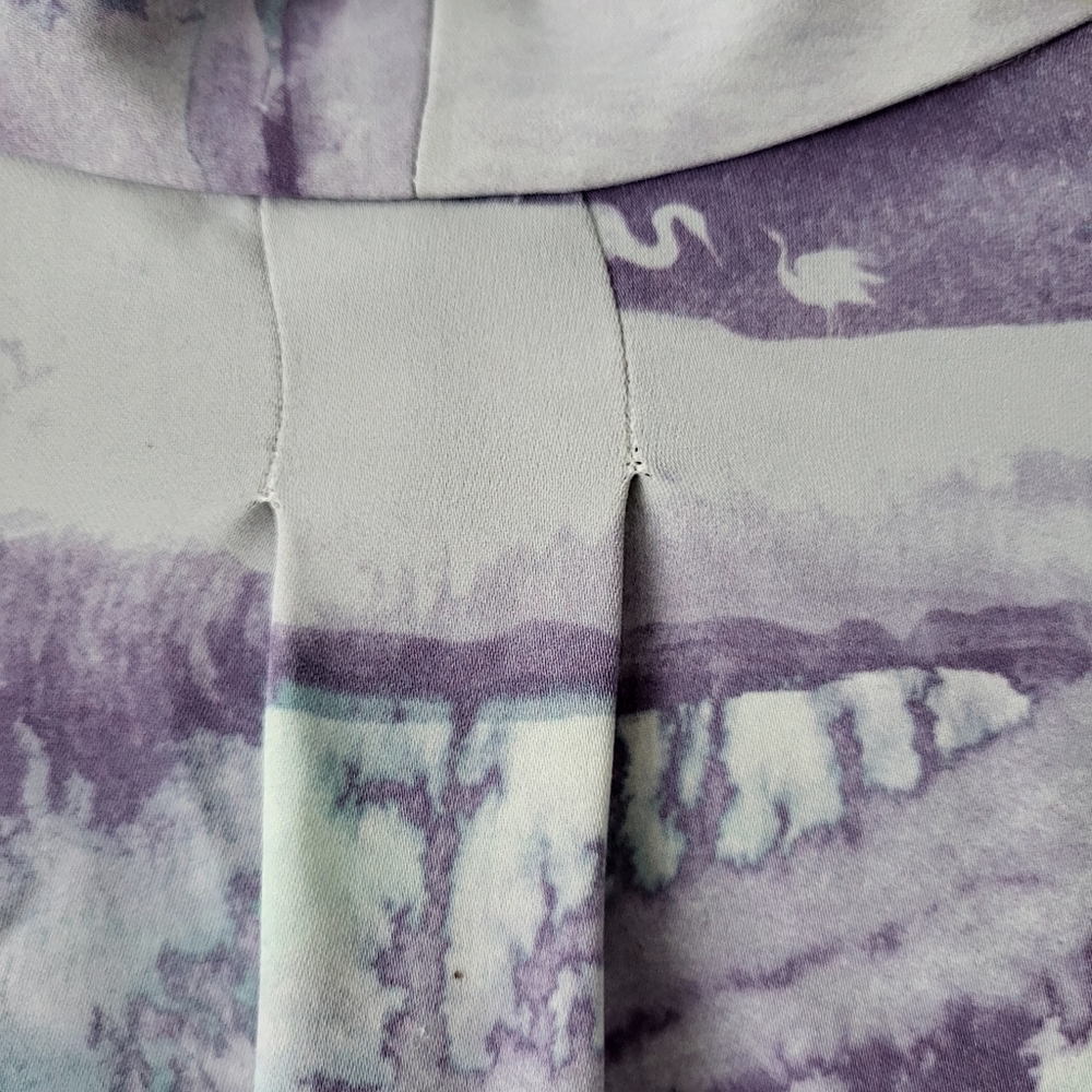 Babaton lilac Akira long sleeve V-neck blouse Sz M - Picture 3 of 12
